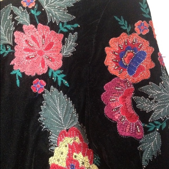 Zara floral beaded embroidery velvet dress - Picture 2 of 6